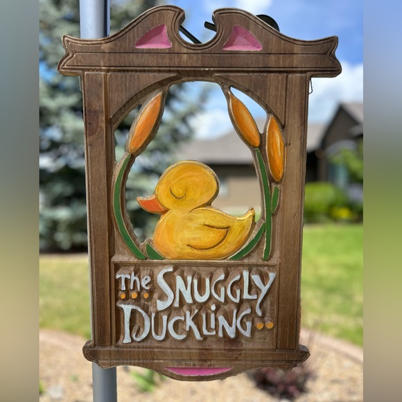 Snuggly Ducking inspired hanging sign - Picture 3 of 4